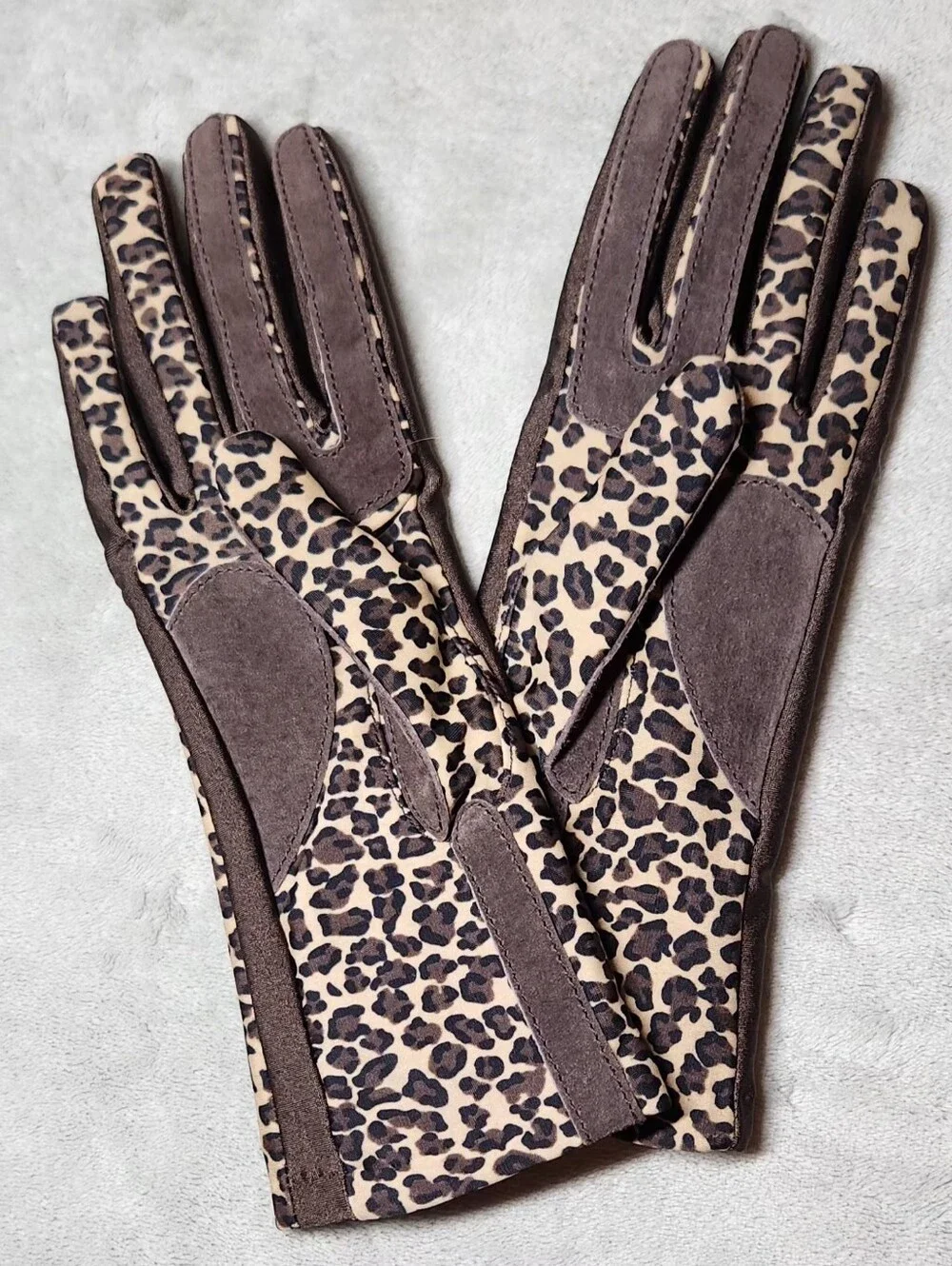 Women's Leaopard Print Brown Faux Suede & Lycra Trim Gloves One Size